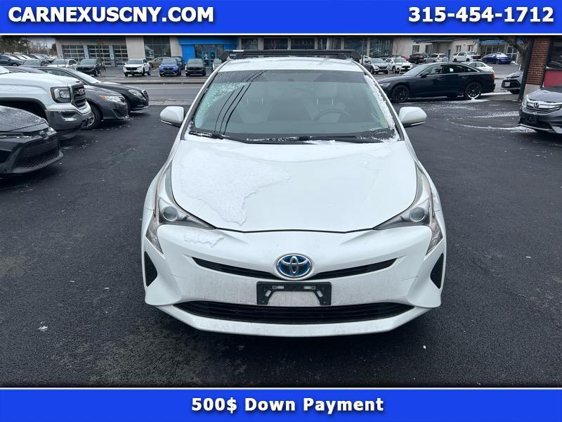 Toyota Prius Two 2016