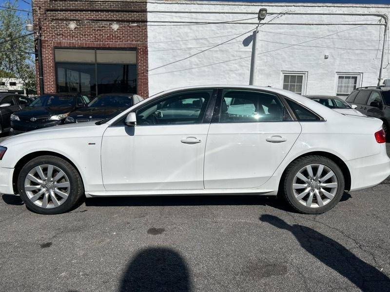 Audi A4 2.0T Sedan quattro Tiptronic 2015