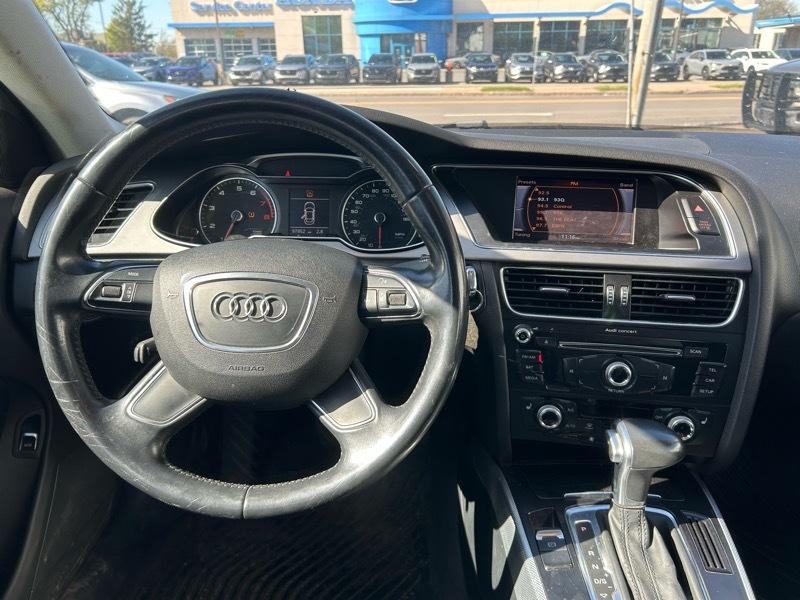 Audi A4 2.0T Sedan quattro Tiptronic 2015