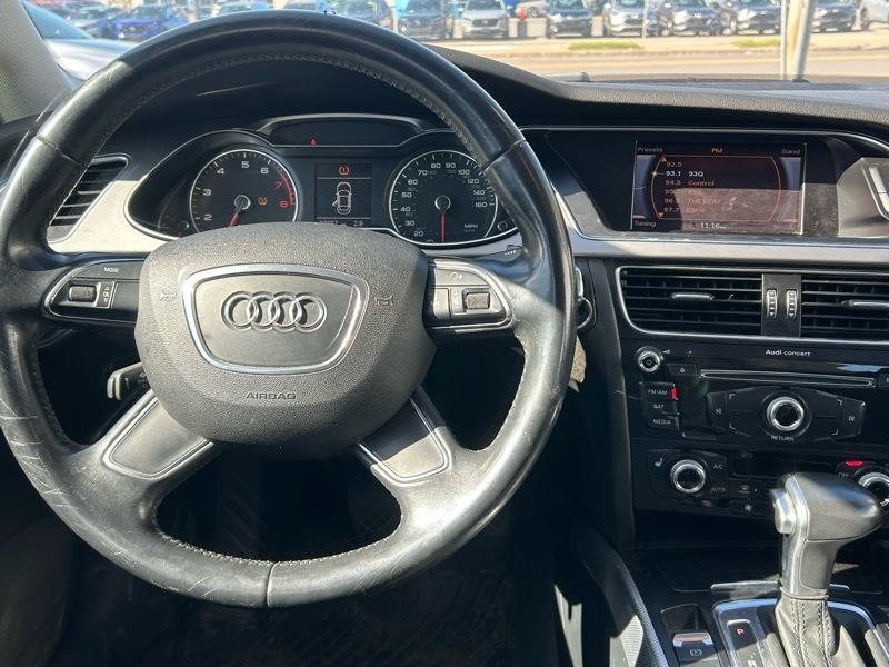 Audi A4 2.0T Sedan quattro Tiptronic 2015