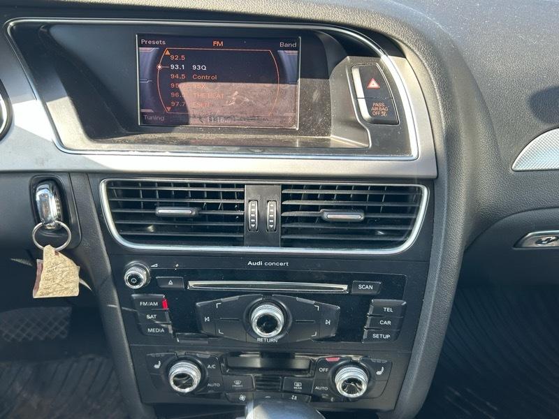 Audi A4 2.0T Sedan quattro Tiptronic 2015