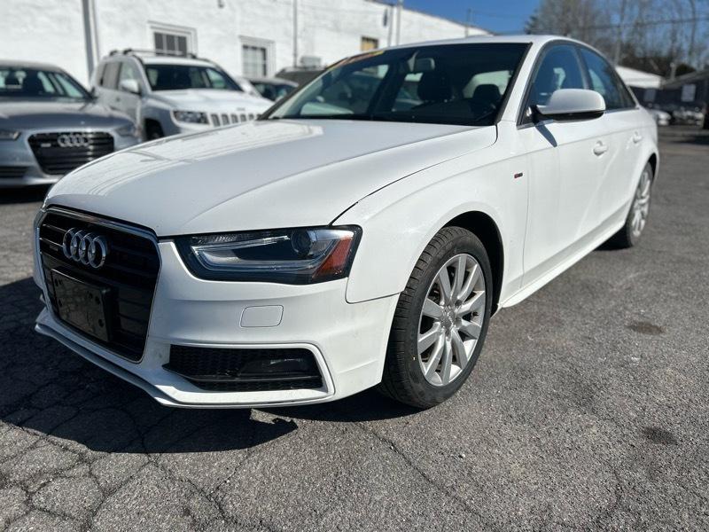 Audi A4 2.0T Sedan quattro Tiptronic 2015
