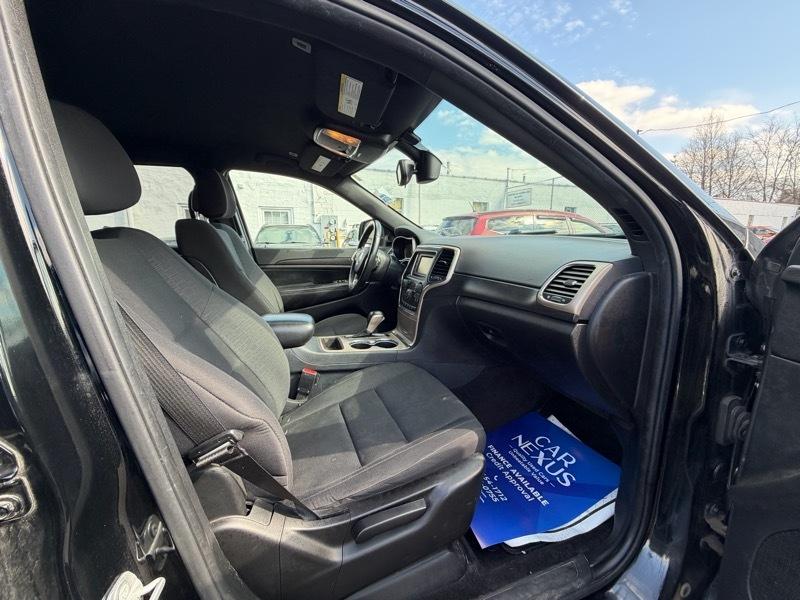 Jeep Grand Cherokee Laredo 4WD 2017