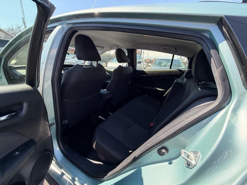 Toyota Prius Two 2016