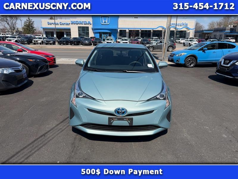 Toyota Prius Two 2016