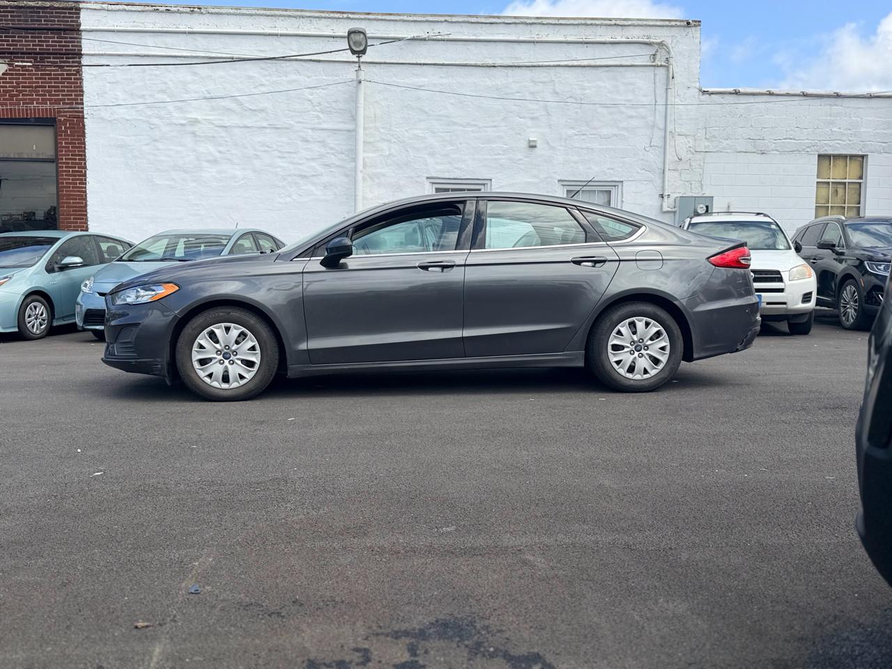 Ford Fusion S 2019