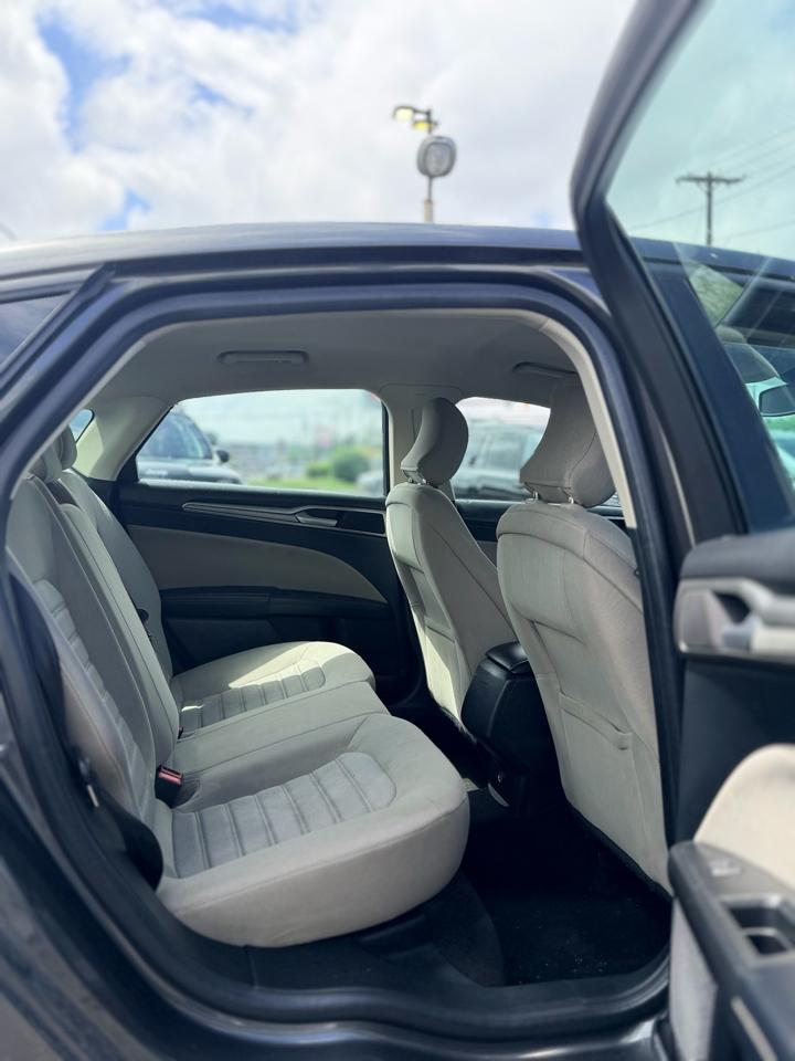 Ford Fusion S 2019