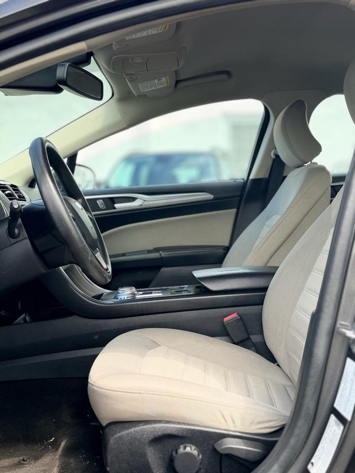 Ford Fusion S 2019