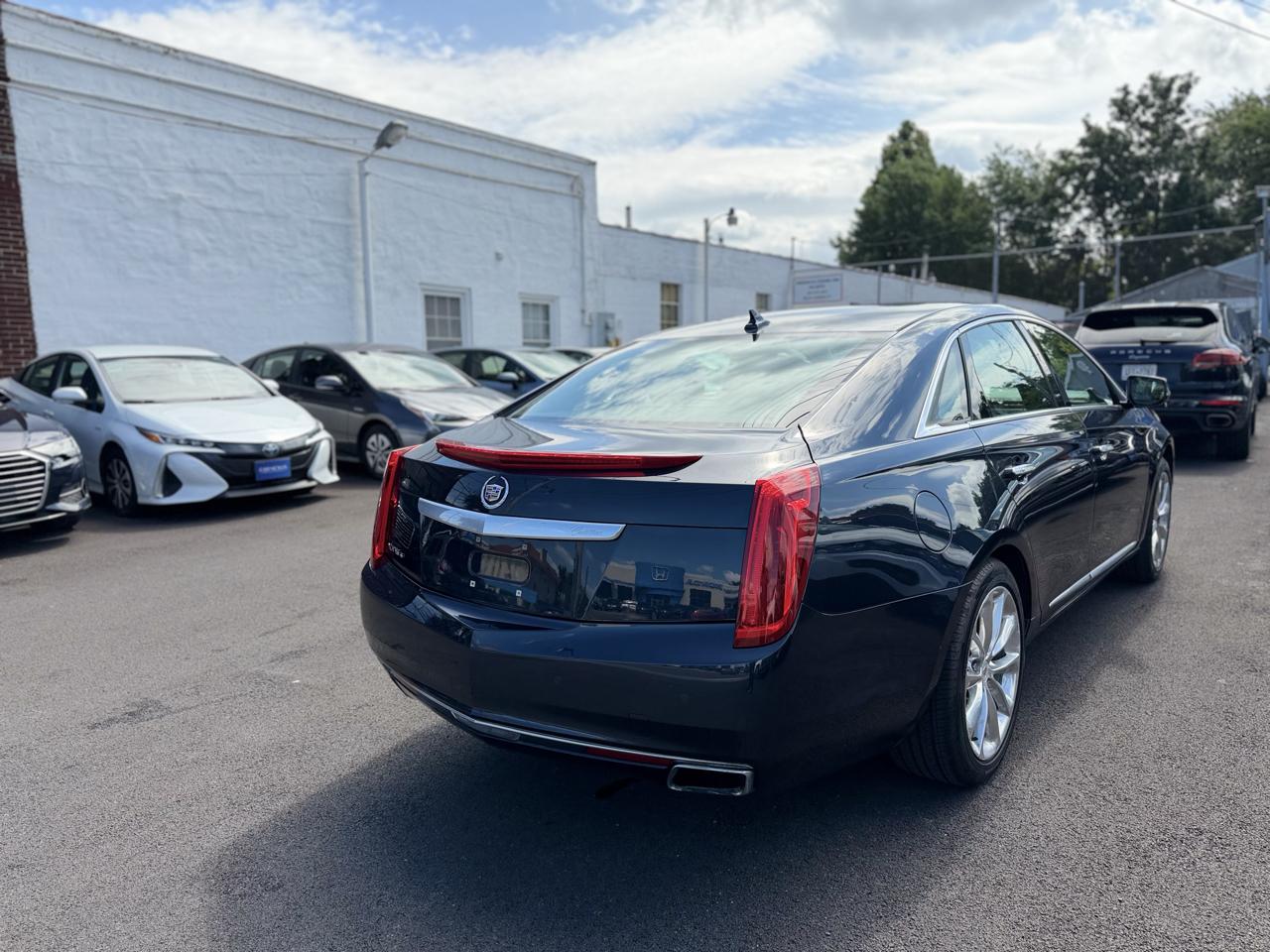 Cadillac XTS Luxury AWD 2014