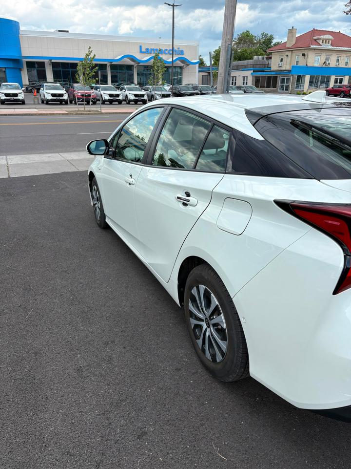 Toyota Prius XLE AWD-e 2019