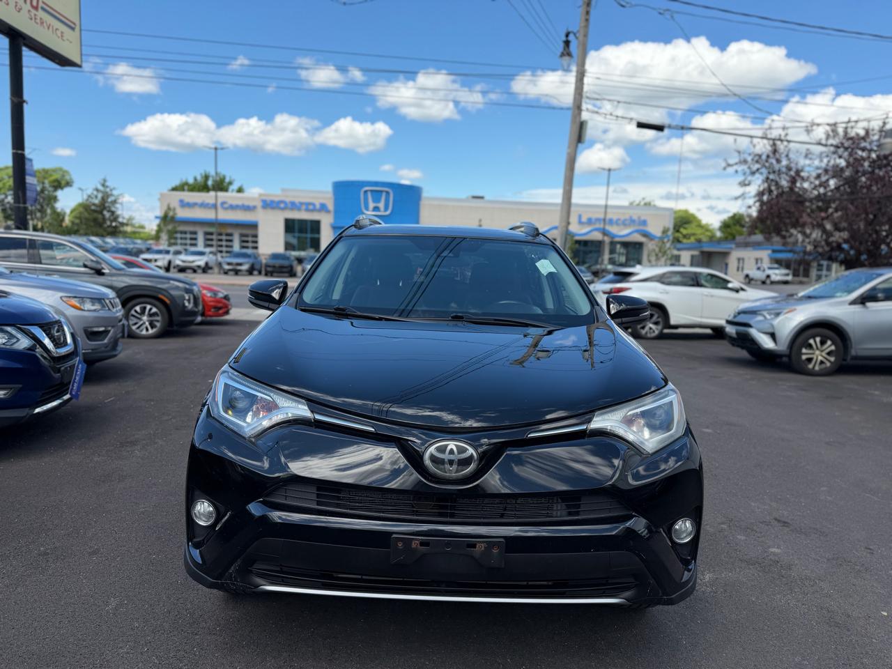 Toyota RAV4 XLE AWD 2017