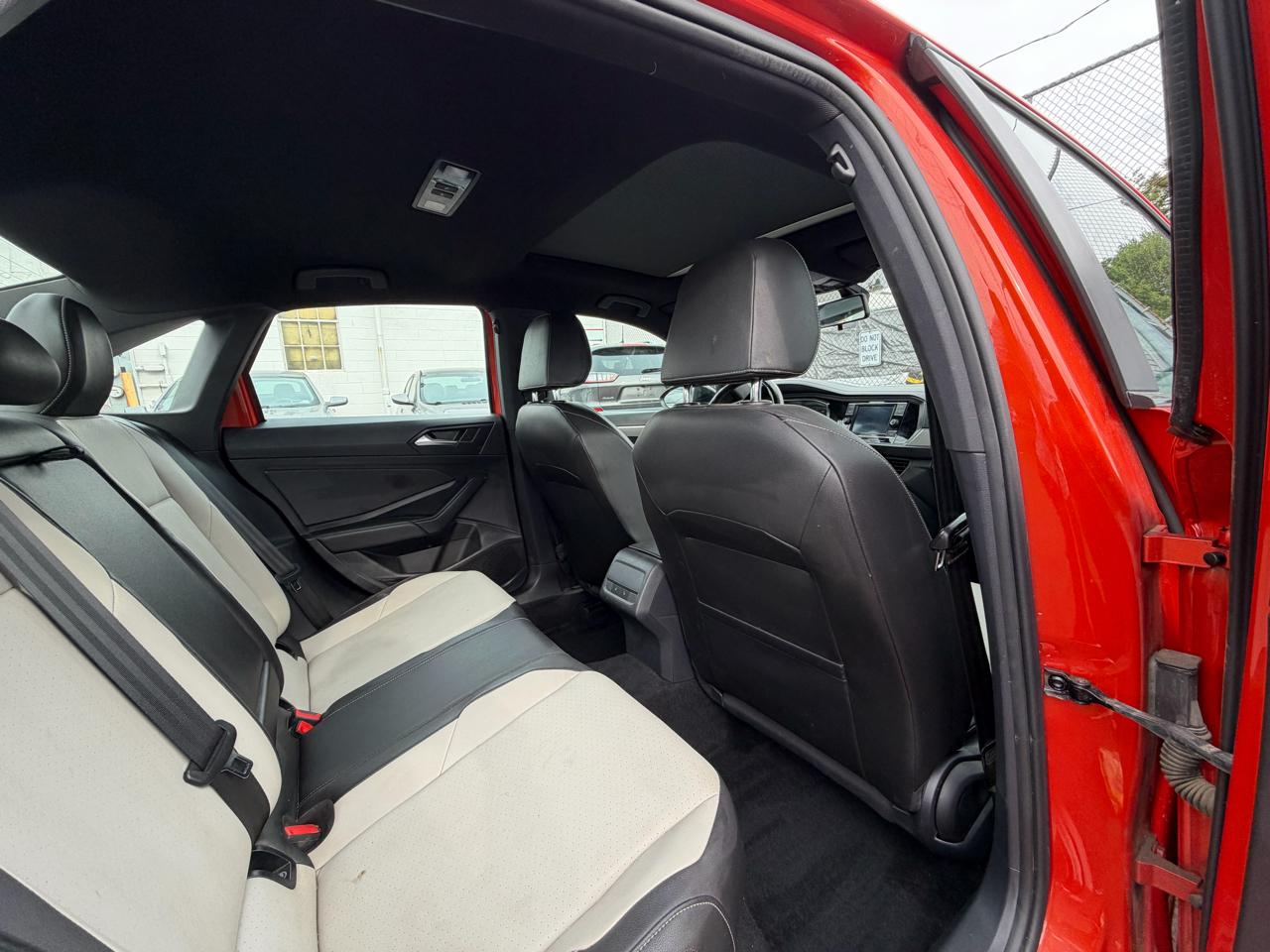 Volkswagen Jetta 1.4T R-Line 8A 2019