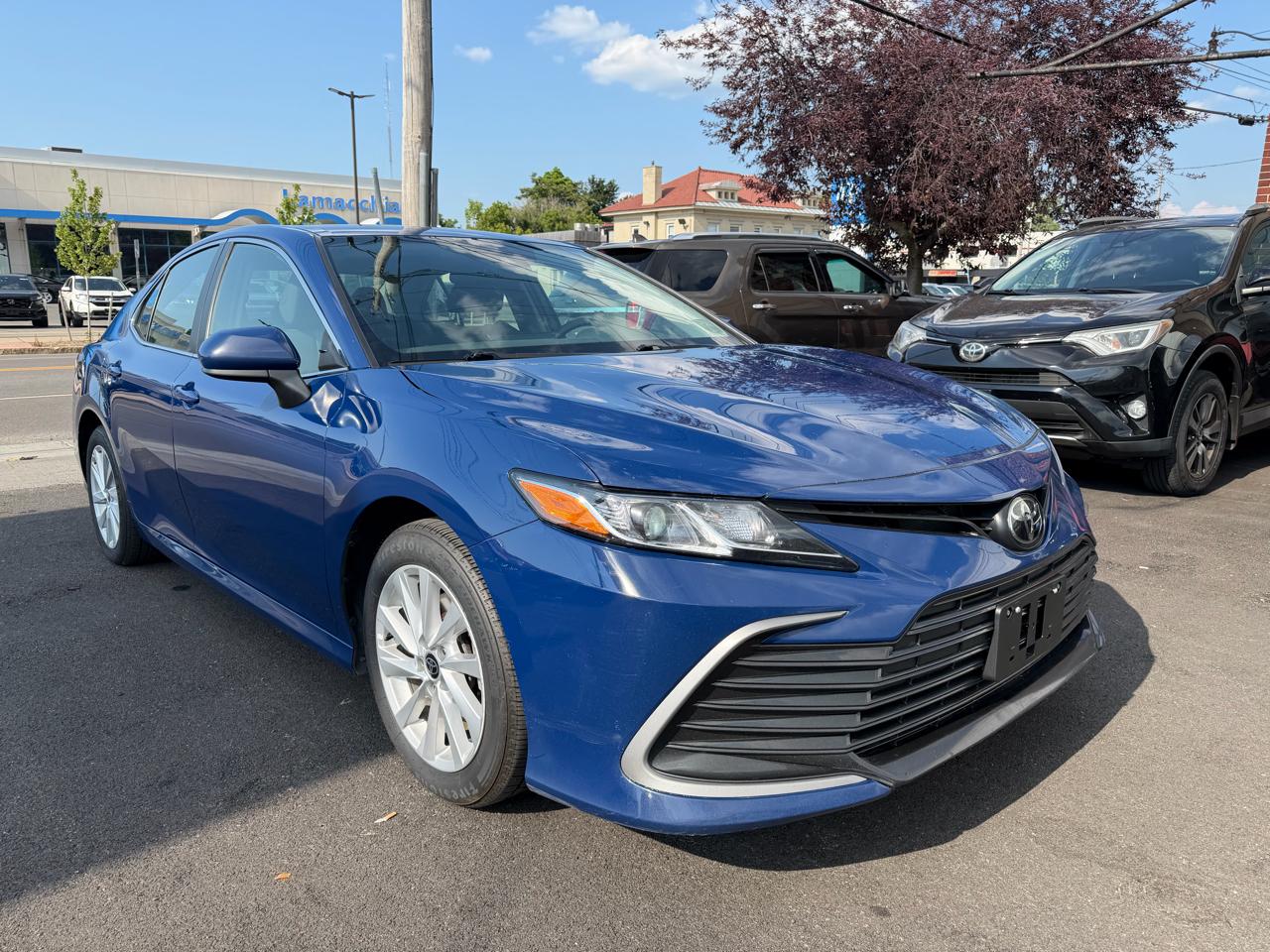 Toyota Camry LE AWD 2024