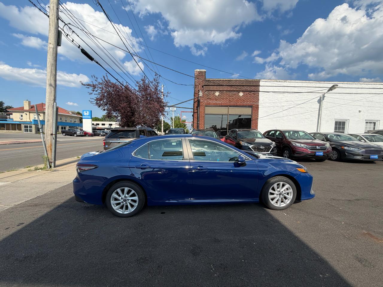 Toyota Camry LE AWD 2024