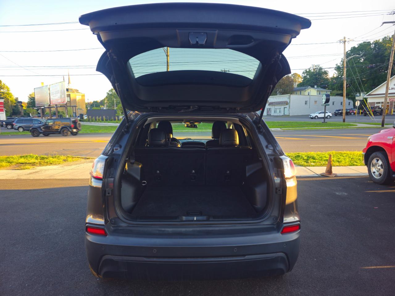 Jeep Cherokee Latitude Plus 4WD 2019