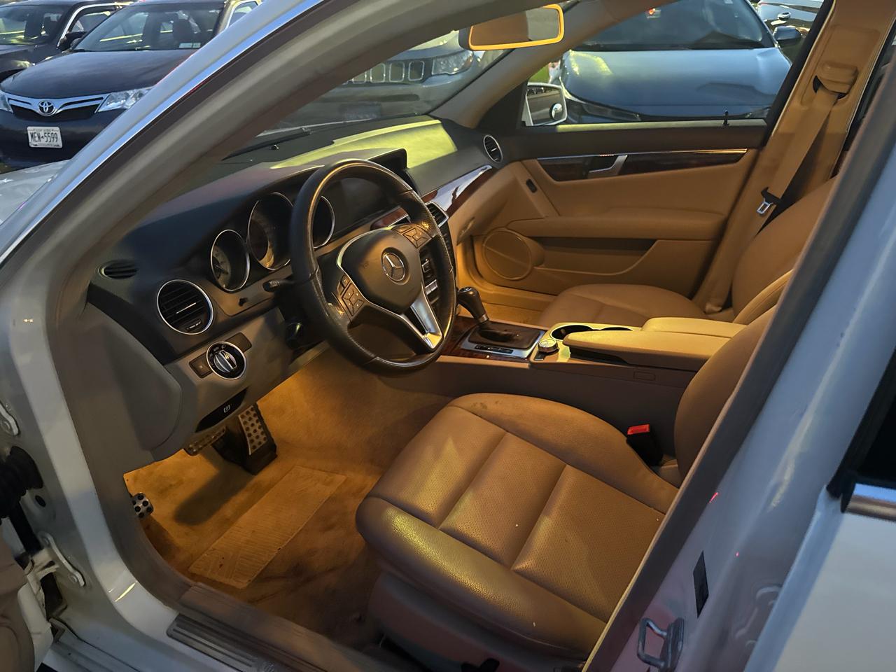Mercedes-Benz C-Class C300 4MATIC Luxury Sedan 2012