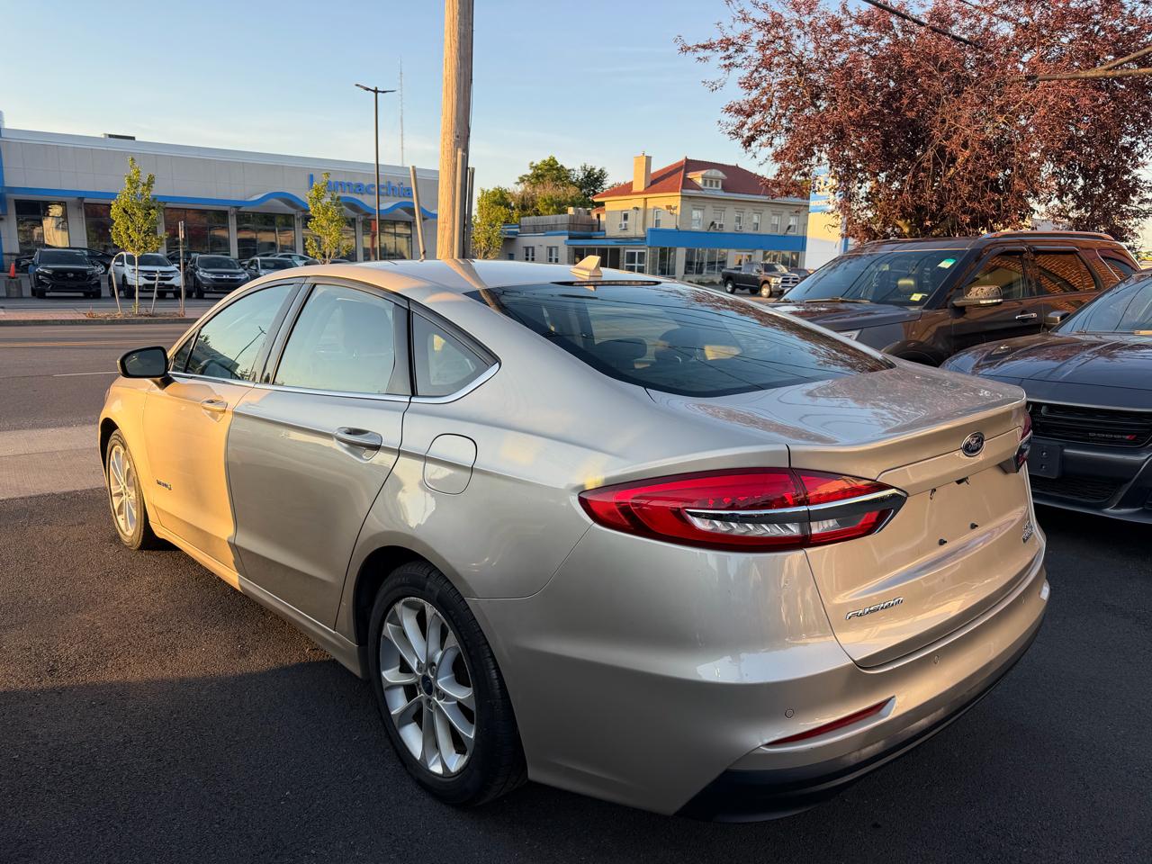 Ford Fusion Hybrid SE 2019
