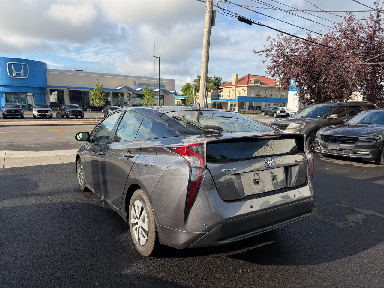 Toyota Prius Four 2018