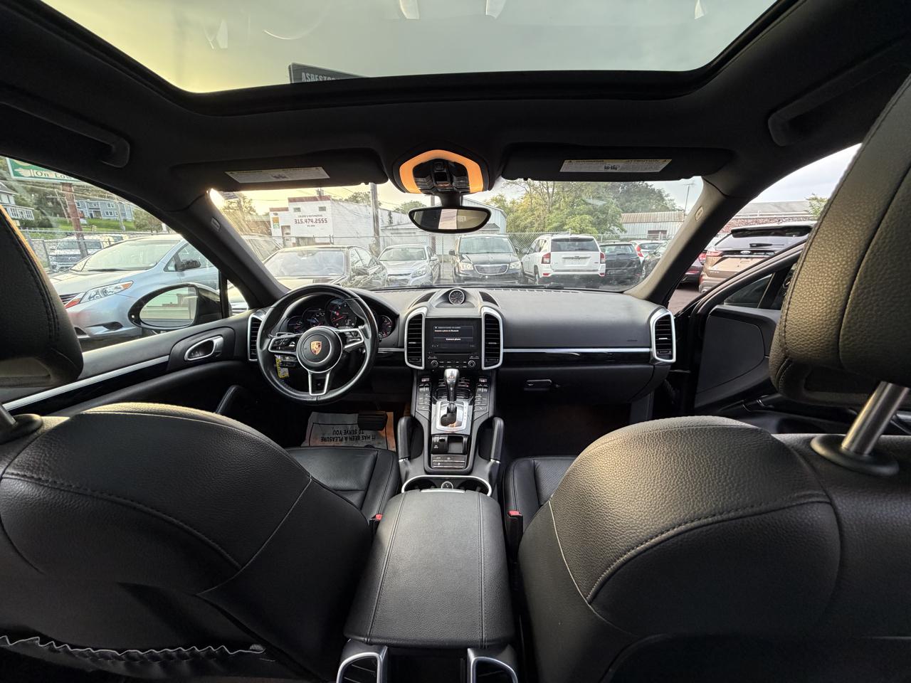 Porsche Cayenne Base 2018