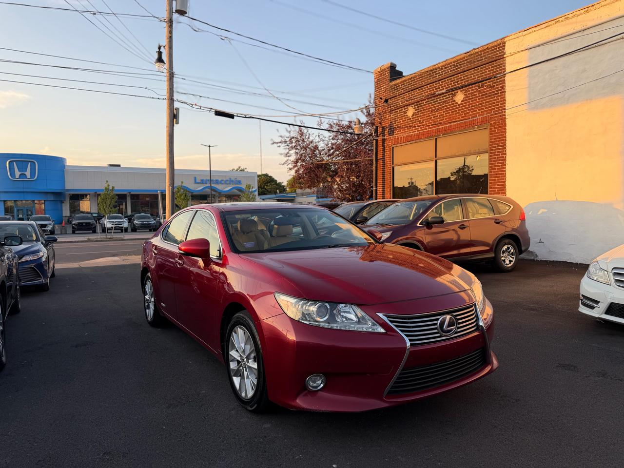 Lexus ES 300h Sedan 2015