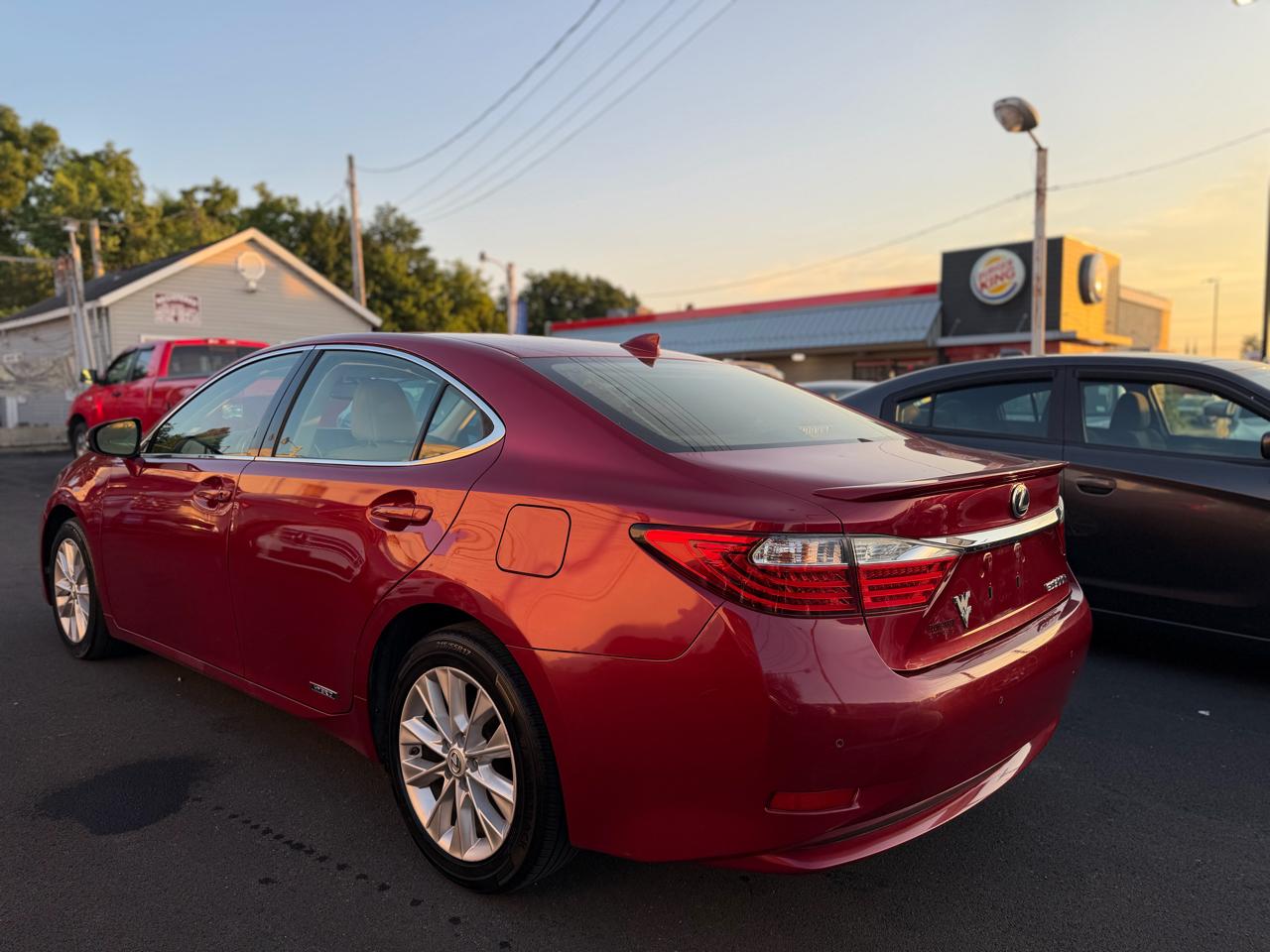 Lexus ES 300h Sedan 2015