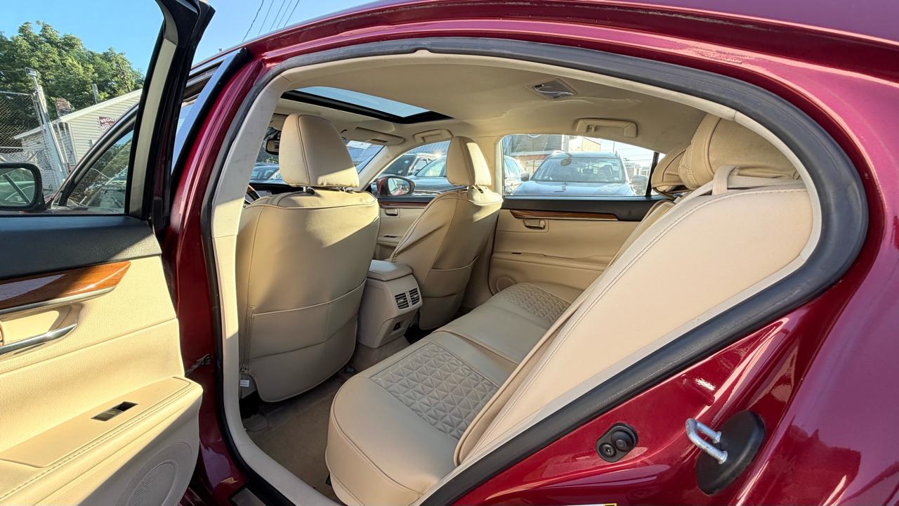 Lexus ES 300h Sedan 2015