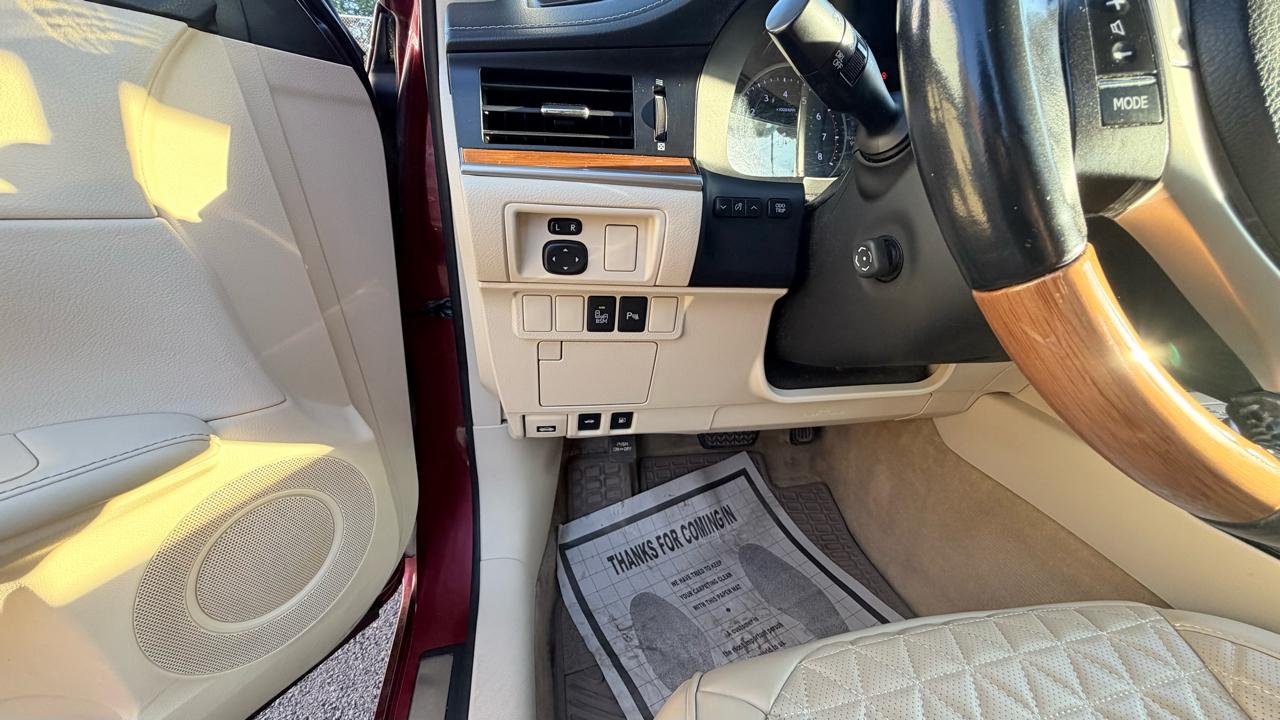 Lexus ES 300h Sedan 2015