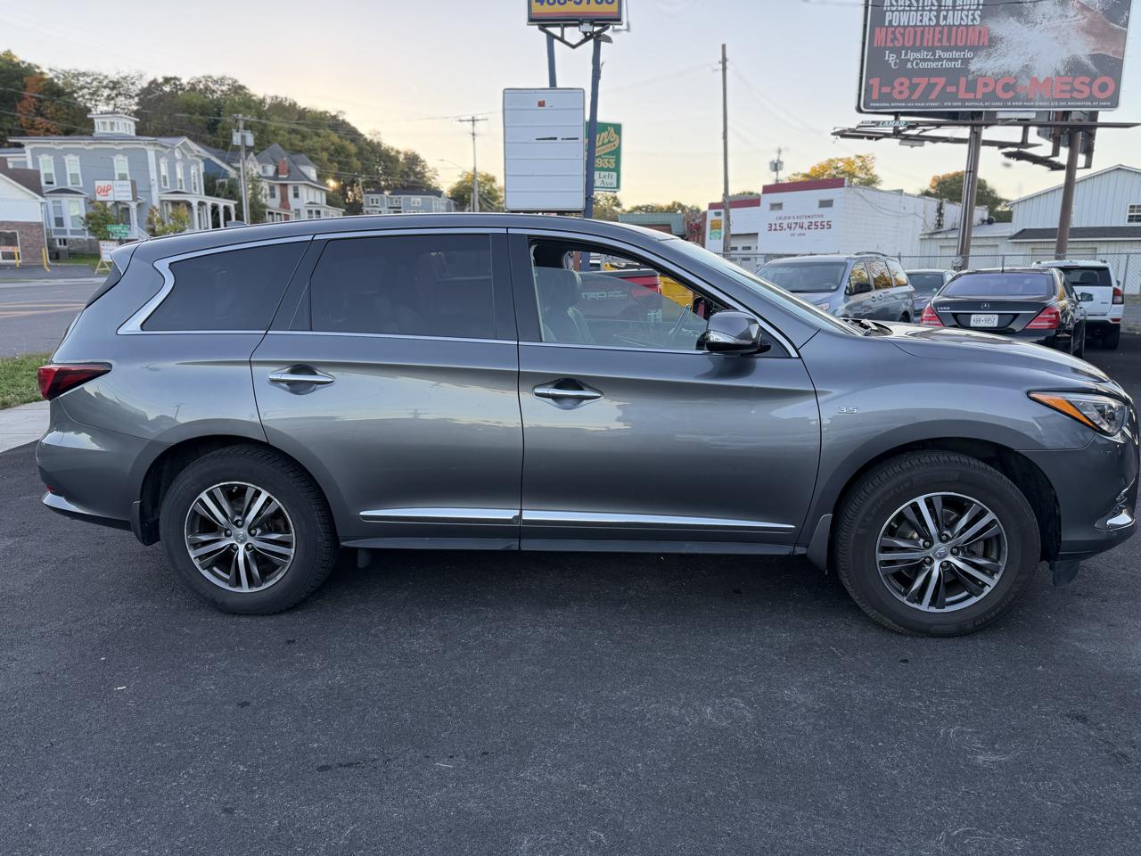 Infiniti QX60 Base AWD 2018