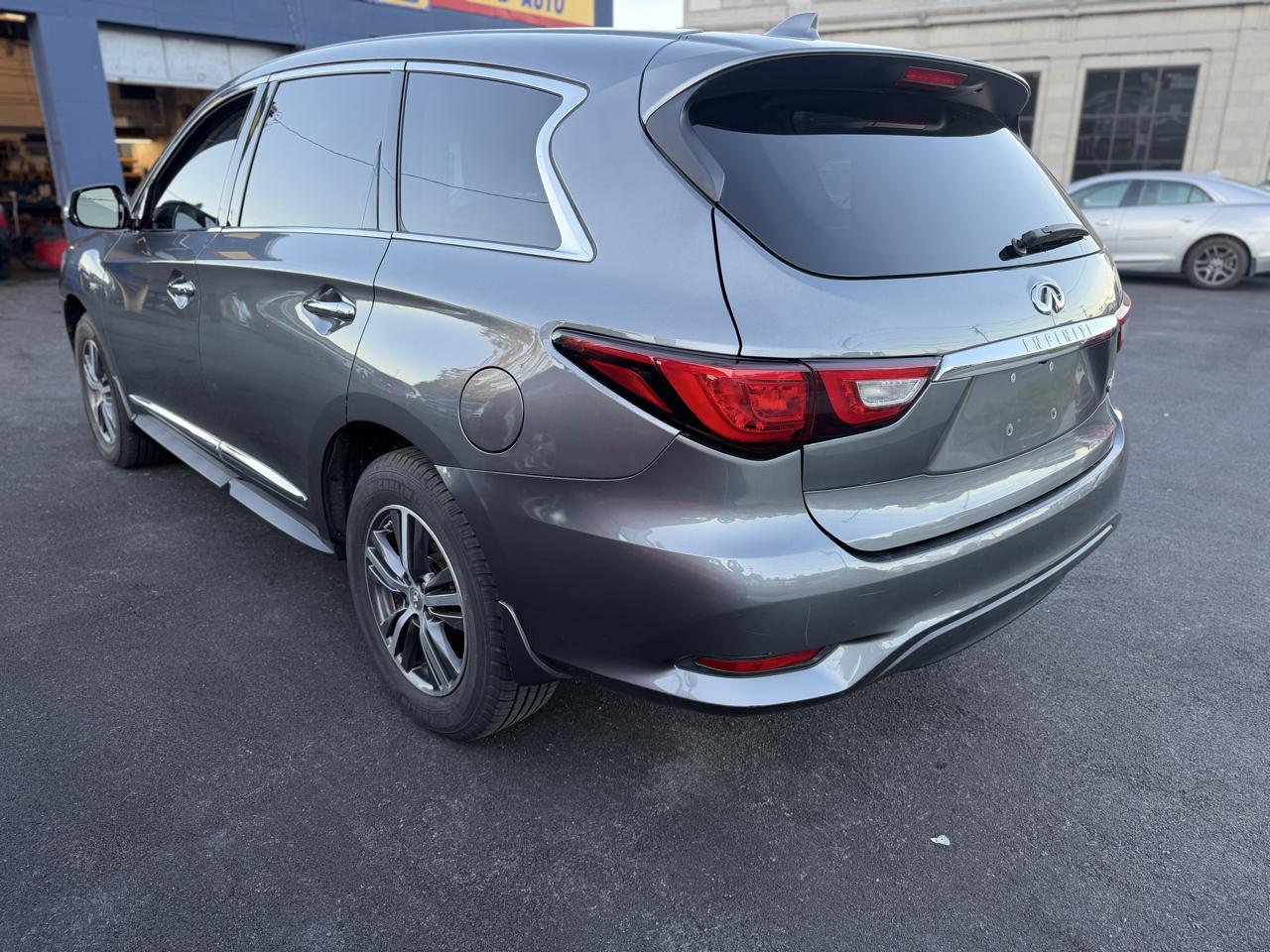 Infiniti QX60 Base AWD 2018
