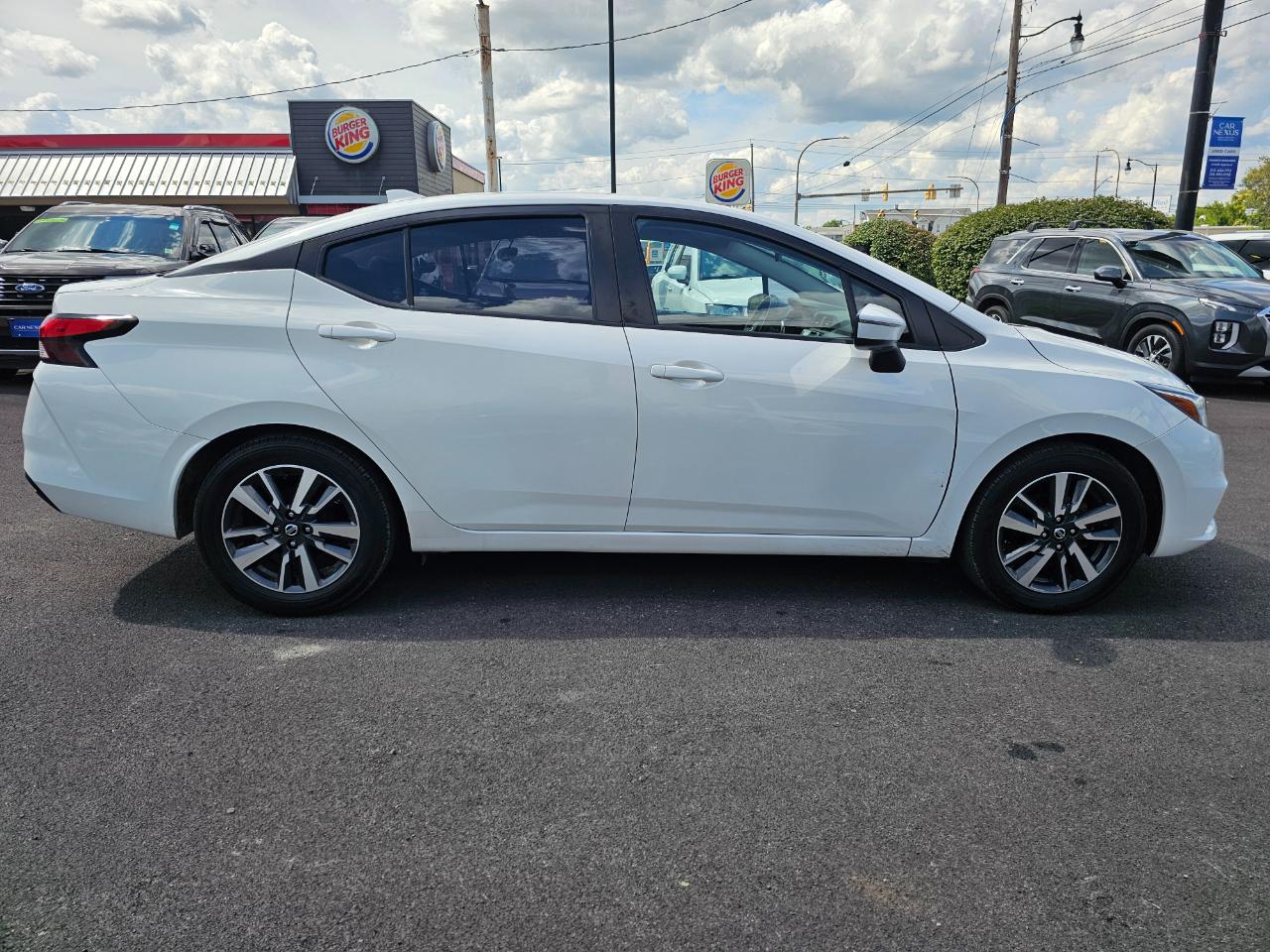 Nissan Versa SV 2021