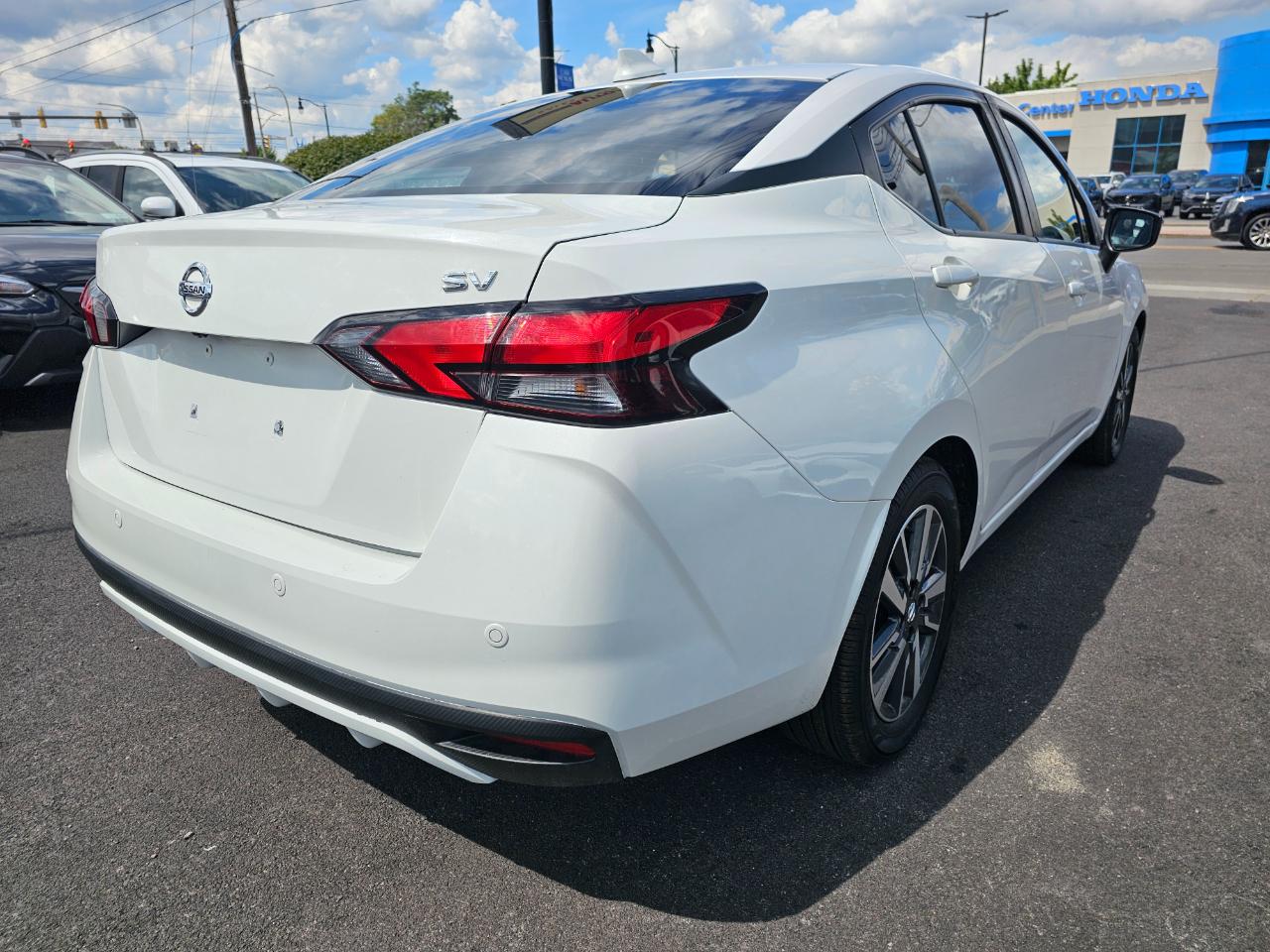 Nissan Versa SV 2021