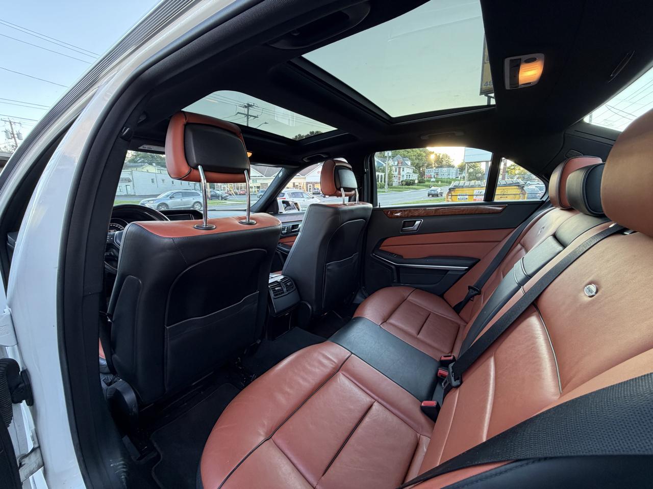 Mercedes-Benz E-Class 4dr Sdn E 350 Luxury 4MATIC 2016