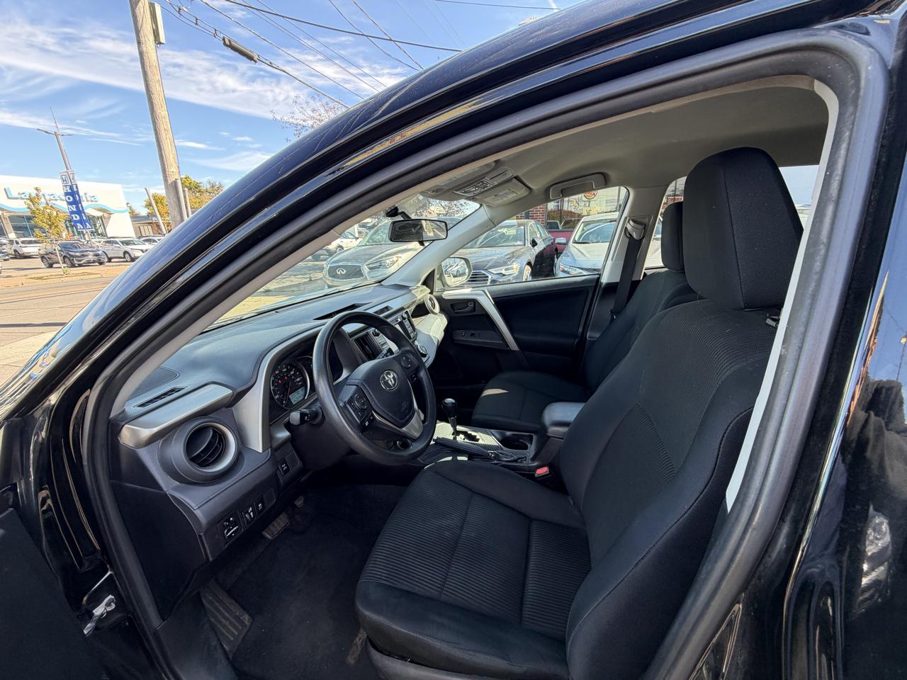 Toyota RAV4 LE AWD 2015