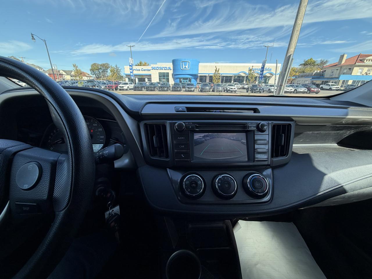 Toyota RAV4 LE AWD 2015