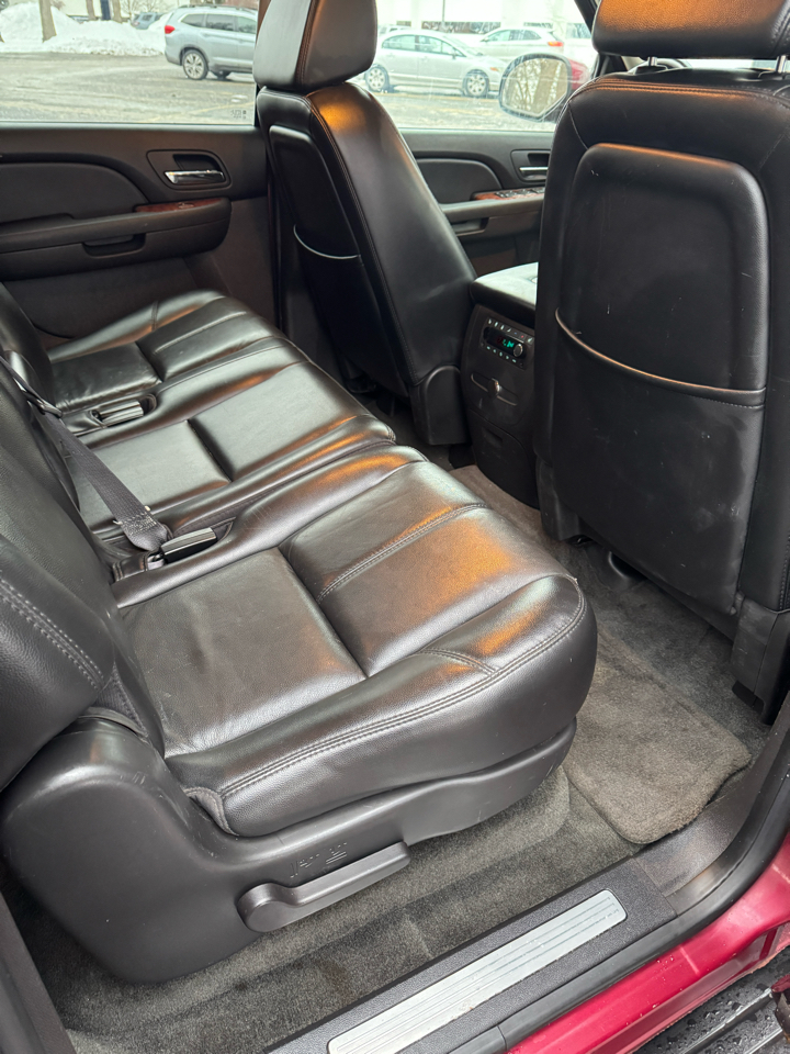 Chevrolet Suburban  2007