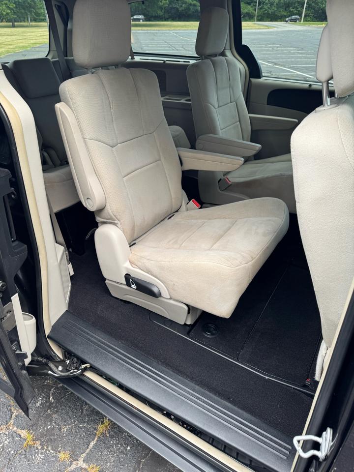 Dodge Grand Caravan  2012