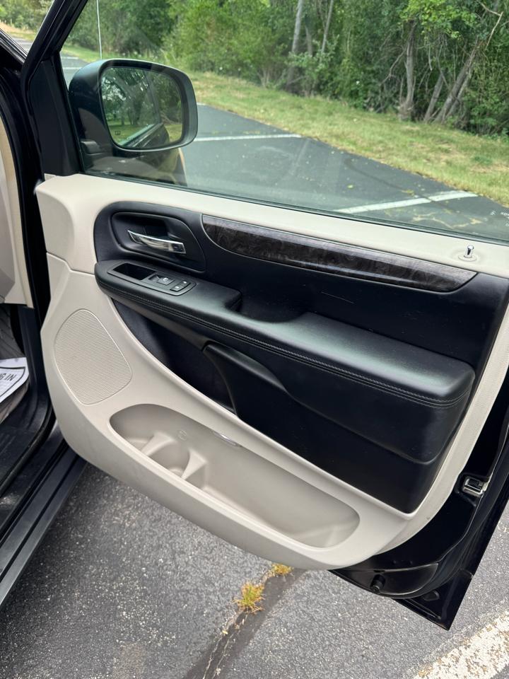 Dodge Grand Caravan  2012
