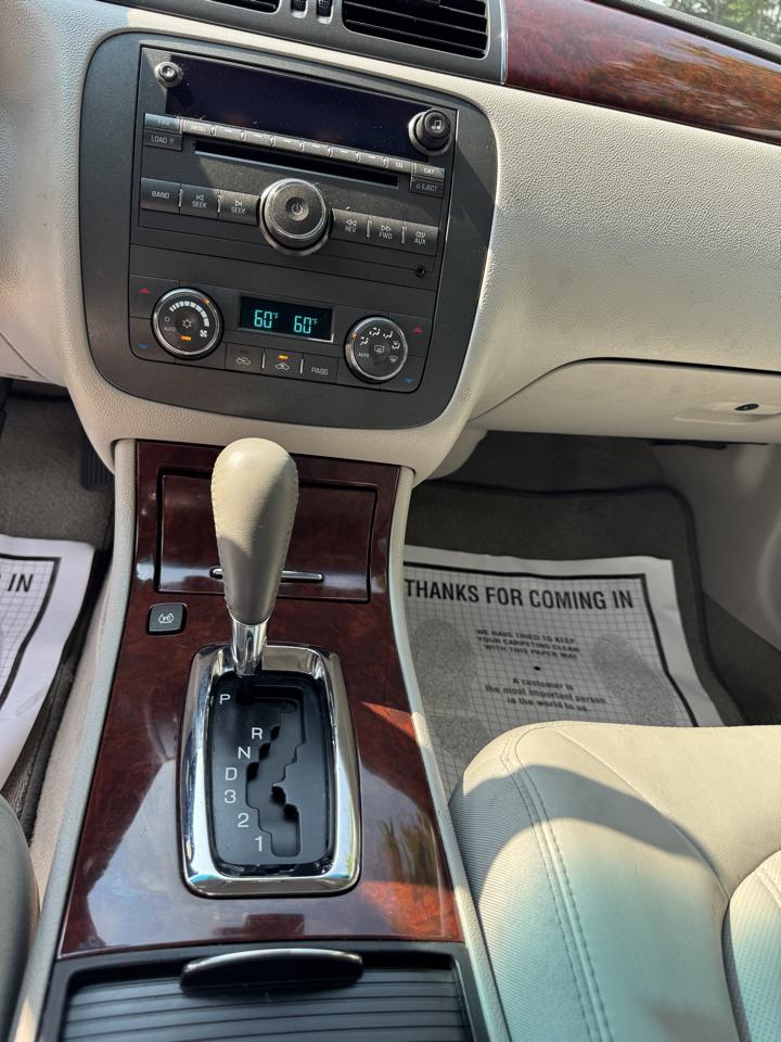 Buick Lucerne  2009