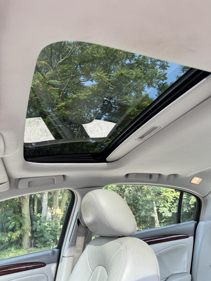 Buick Lucerne  2009