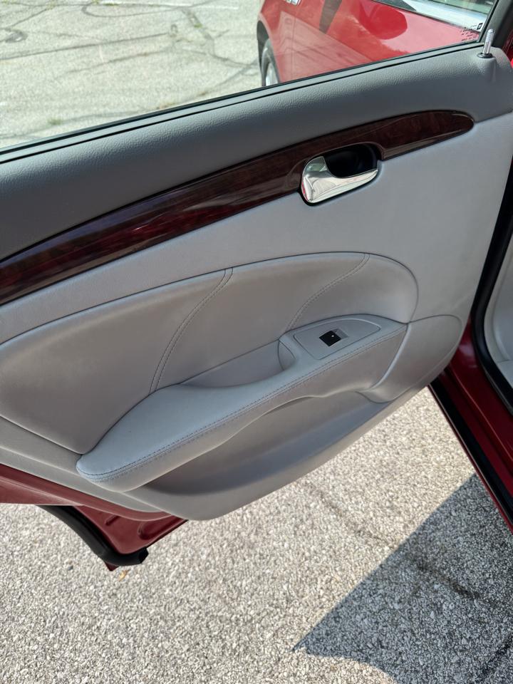 Buick Lucerne  2009