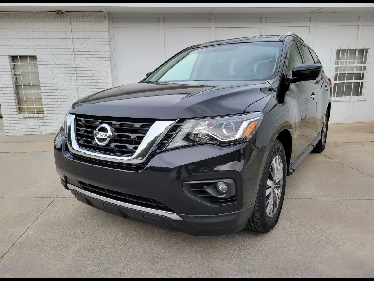2019 Nissan Pathfinder SL 2WD