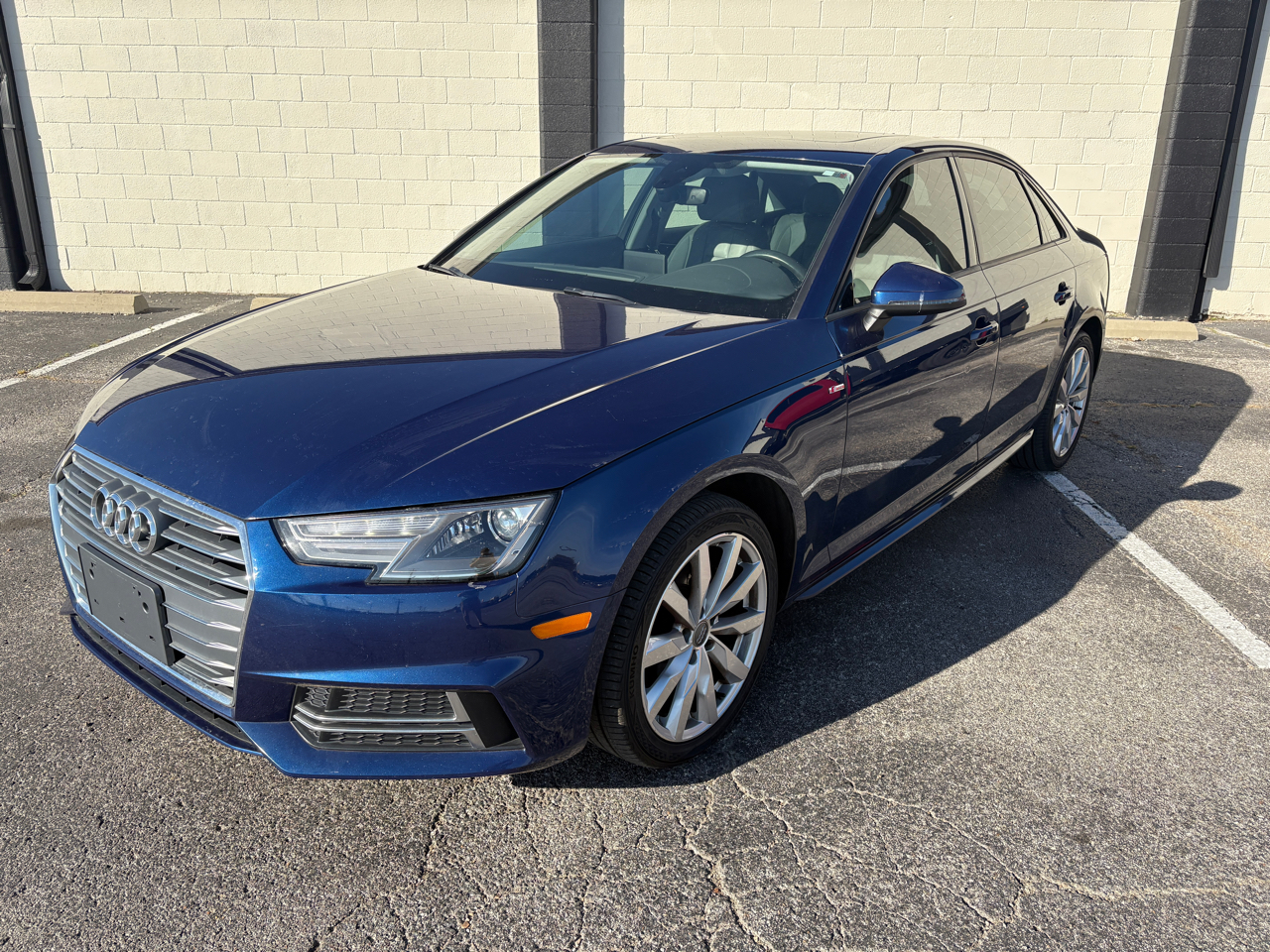2018 Audi A4 2.0 TFSI ultra Tech Premium S Tronic FWD
