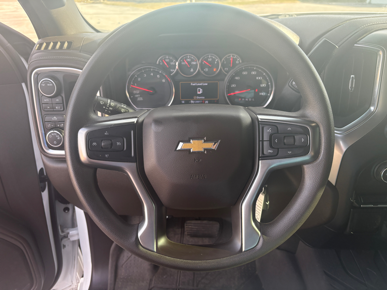 Chevrolet Silverado 1500 4WD Crew Cab 147" LT 2020