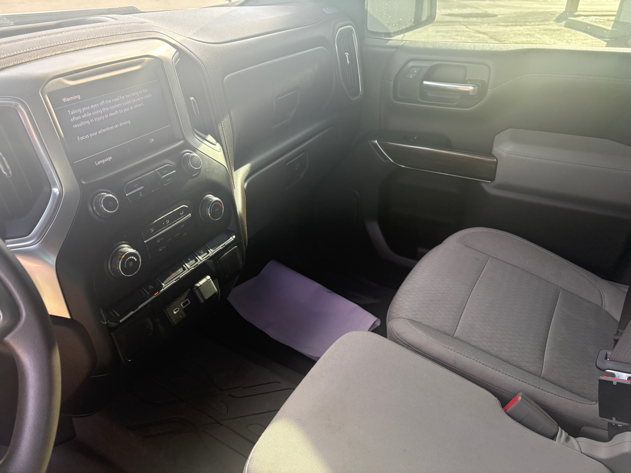 Chevrolet Silverado 1500 4WD Crew Cab 147" LT 2020