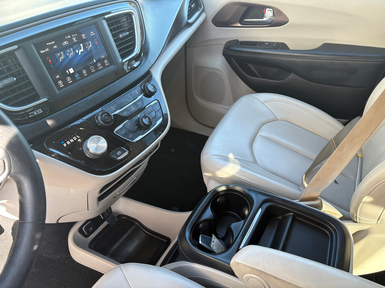 Chrysler Voyager LXI FWD 2021