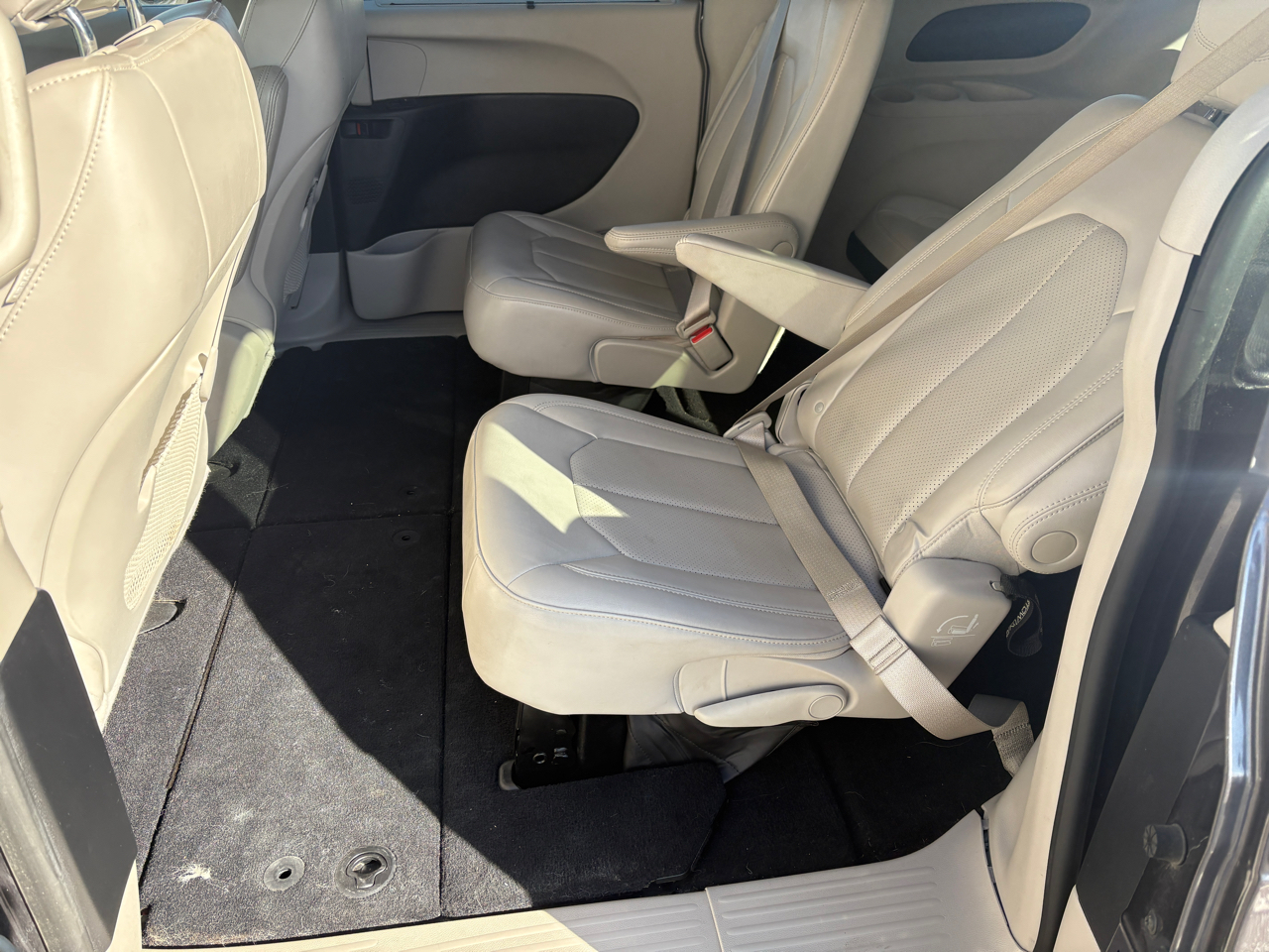 Chrysler Voyager LXI FWD 2021