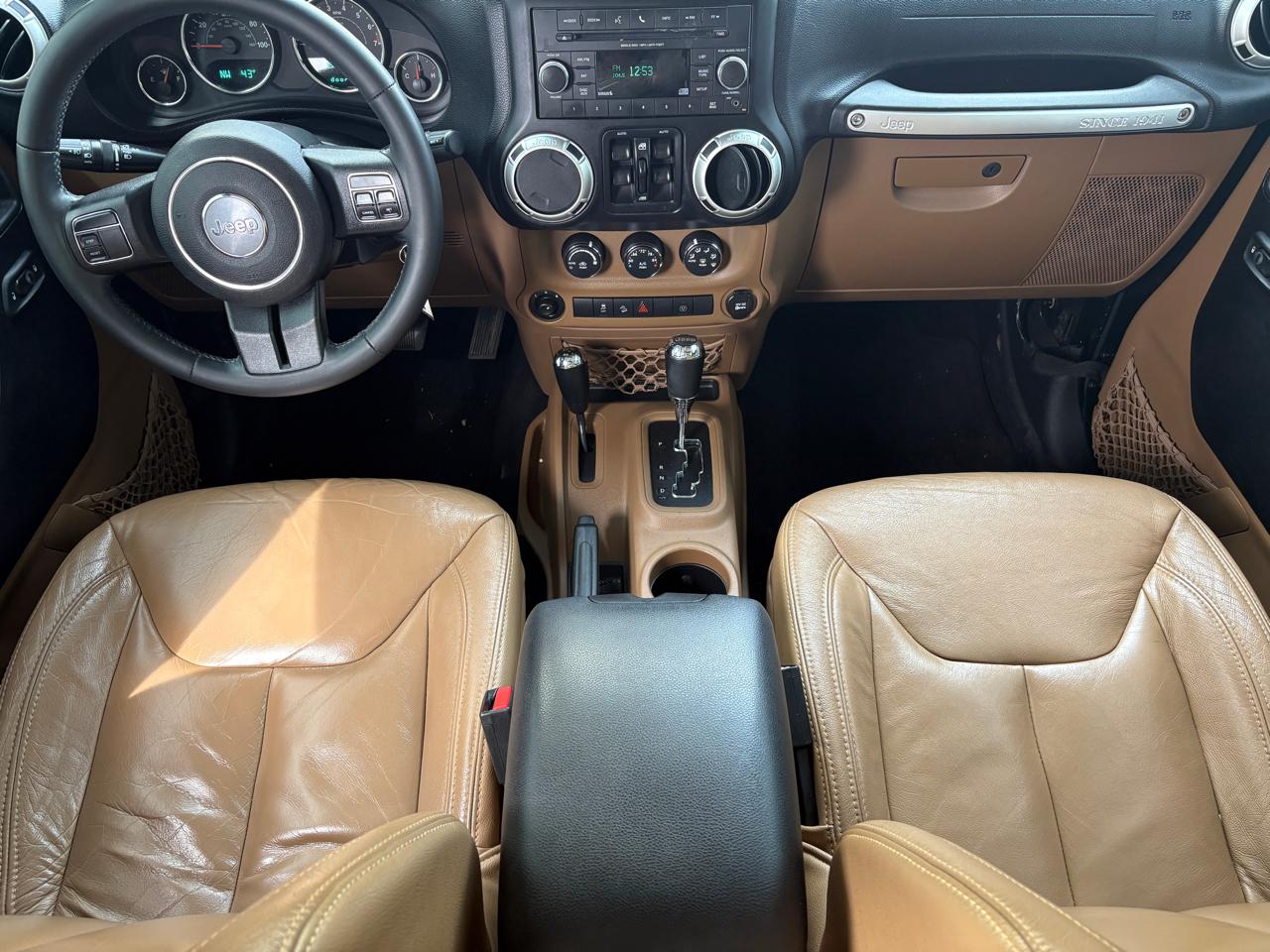 Jeep Wrangler Unlimited 4WD 4dr Sahara 2013