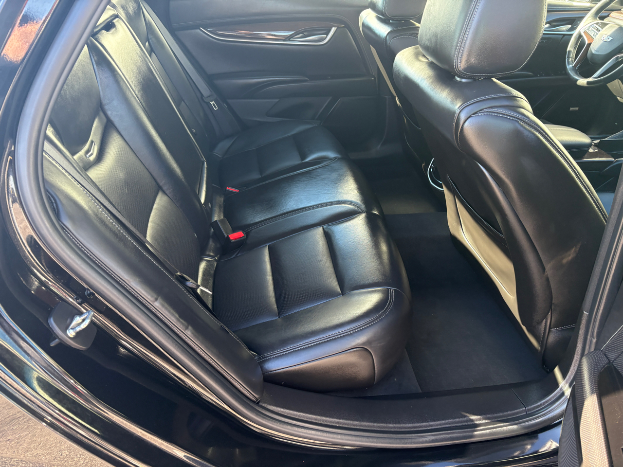 Cadillac XTS 4dr Sdn Luxury Collection AWD 2016