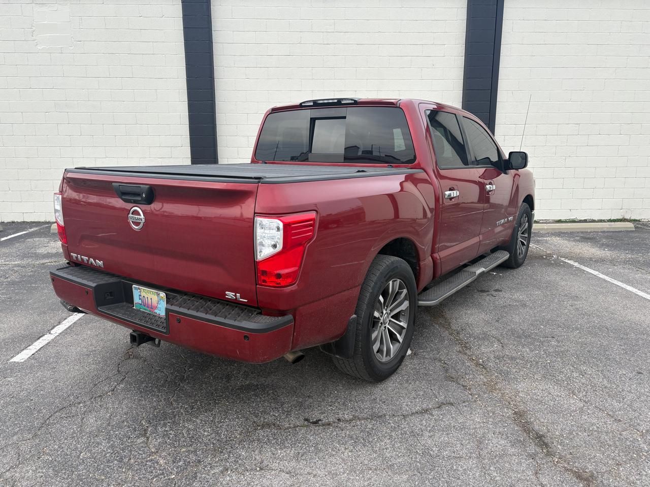 Nissan Titan 4x2 Crew Cab SL 2019