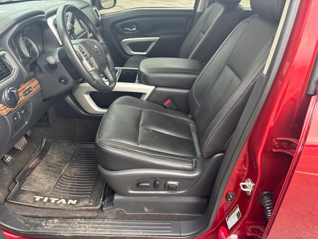 Nissan Titan 4x2 Crew Cab SL 2019